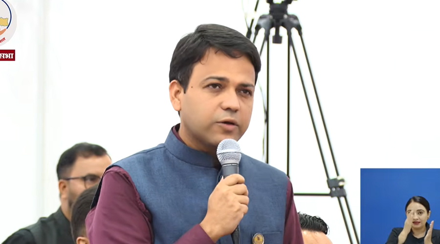 दशैंमा टिका र आशीर्वाद नपाइएला भन्ने पिर छ, स्वायत्त बोर्ड गठन होस्ः विपिन आचार्य