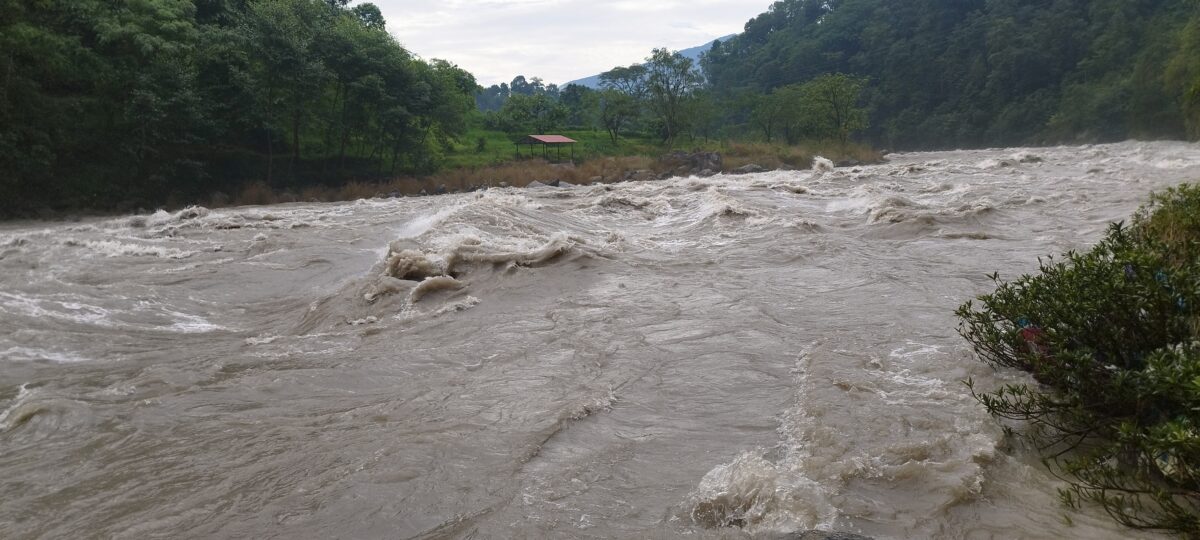 पश्चिमी नेपालमा आज र भोलि वर्षा अझै बढ्ने, अन्यत्र के हुन्छ?