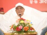 एमालेमा सर्वेसर्वा ओली, केन्द्रीय कमिटी बैठकमा महासचिव हरेको हेर्यै