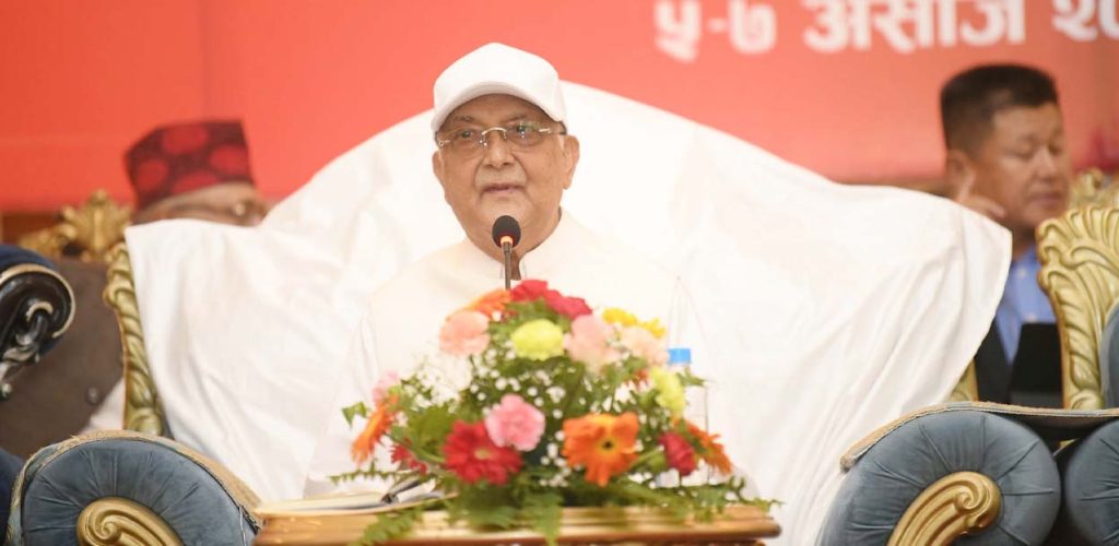 एमालेमा सर्वेसर्वा ओली, केन्द्रीय कमिटी बैठकमा महासचिव हरेको हेर्यै